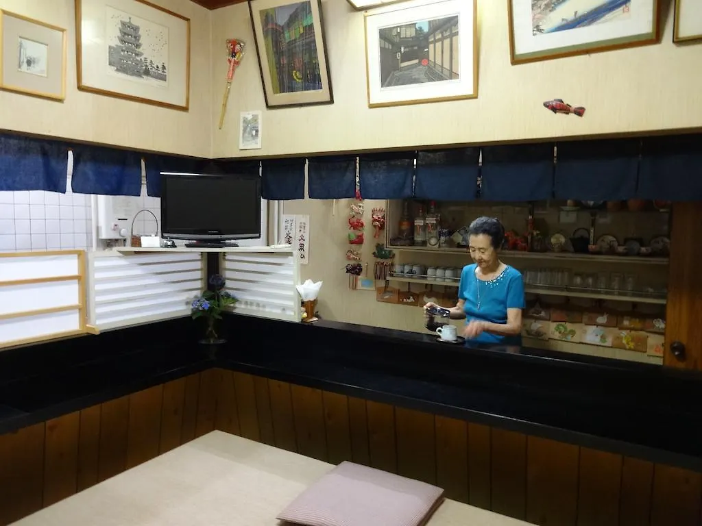 Ryokan Uemura Kyoto 2*,